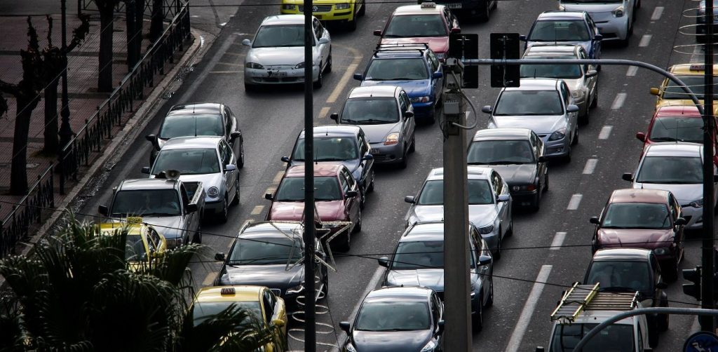 Κίνηση: Ποιοι οδικοί άξονες της Αττικής είναι στο «κόκκινο» (χάρτης)