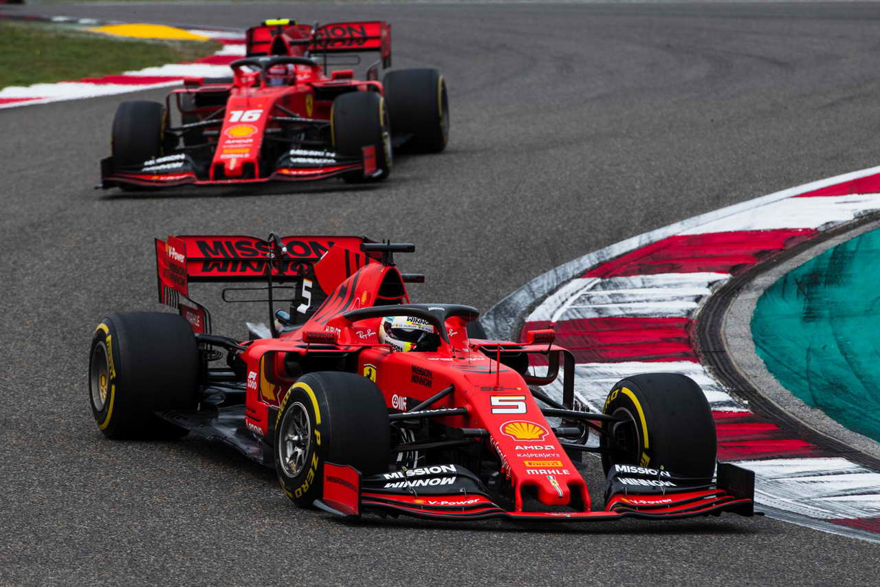 Τζον Έλκαν: «H Ferrari θα επιστρέψει στις νίκες το 2022»