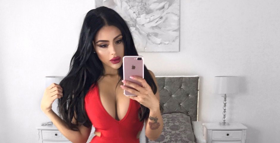 Chloe Saxon: Η Βρετανίδα που έχει βάλει «φωτιά» στο Instagram (φωτό)