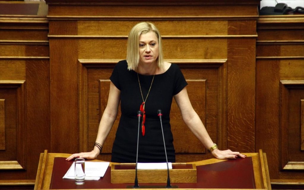 Ρ.Μακρή για Γ.Αντετοκούνμπο: «Πάρε τον π@@λο και πίσω την ελληνική ιθαγένεια» (φωτο)