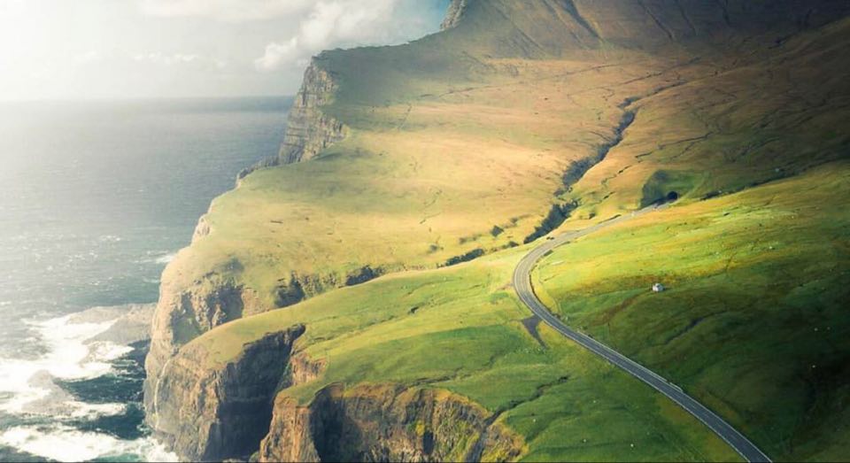 Aπίστευτες εναέριες φωτογραφίες δείχνουν την ομορφιά που κρύβει η Γη (βίντεο)