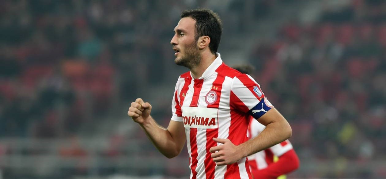 Ολυμπιακός: Σκέφτεται να κρεμάσει τα ποδοσφαιρικά του παπούτσια ο Β.Τοροσίδης