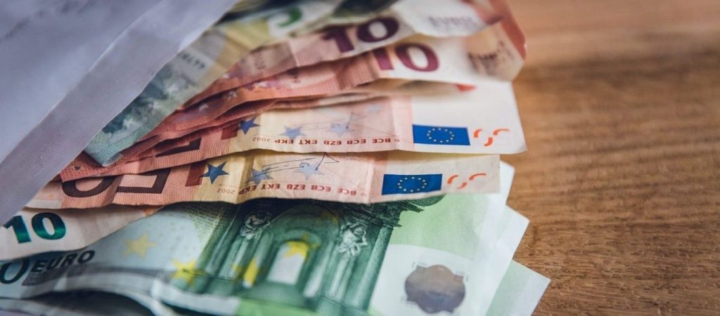 Εργαζόμενοι στον Πολιτισμό: Ποιοι είναι οι δικαιούχοι και ποιοι αποκλείονται από την οικονομική στήριξη