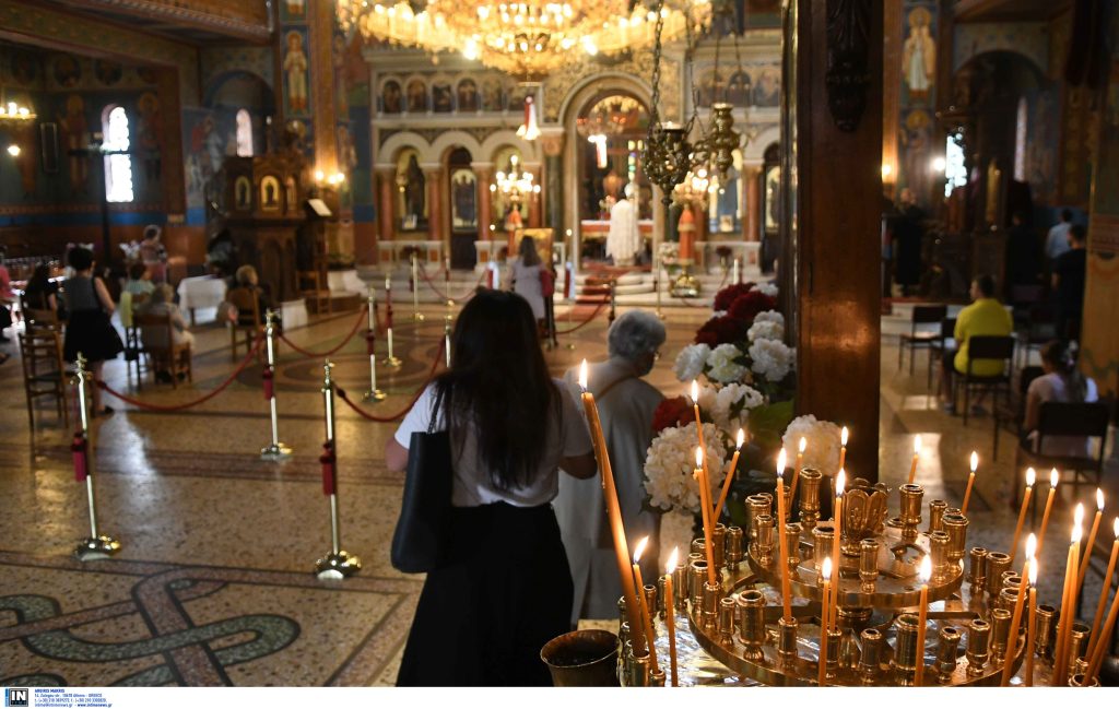 Ένωση Άθεων για υποχρεωτική χρήση μάσκας: «Για άλλη μια φορά οι λατρευτικοί χώροι τυγχάνουν προνομιακής μεταχείρισης»