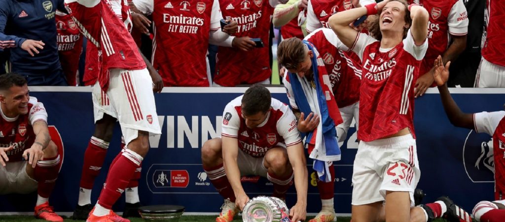 Κύπελλο Αγγλίας: Σπασμένο τρόπαιο σήκωσαν στην Άρσεναλ (βίντεο)