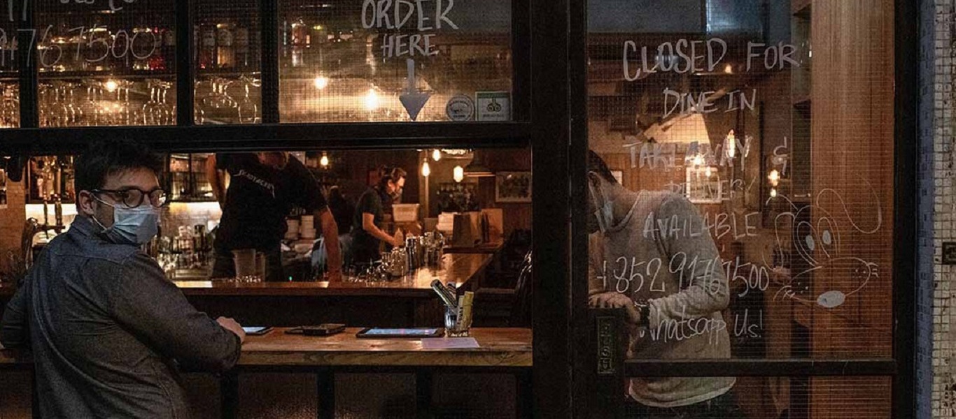 Κυνήγι χωρίς τέλος για τα κέντρα διασκέδασης – «Σφραγίστηκαν» μπαρ σε Κύμη και Χαλκιδική λόγω συνωστισμού