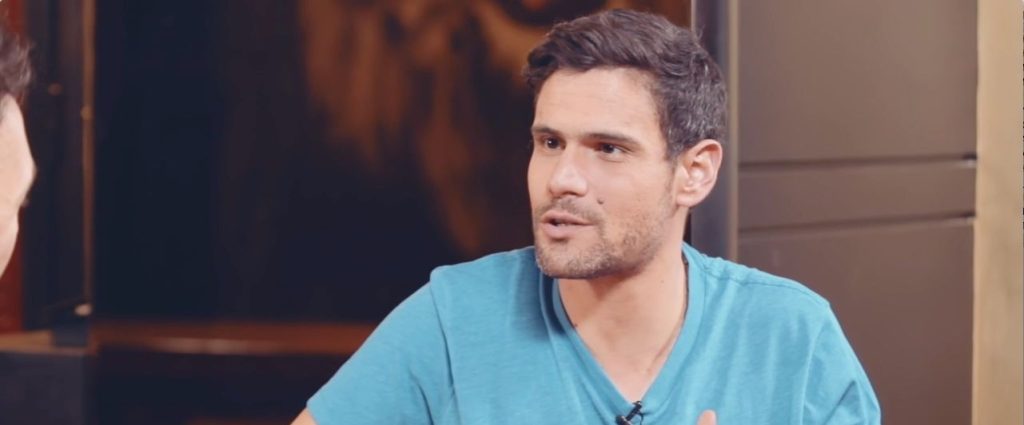 Δημήτρης Ουγγαρέζος: «Tην ταλαίπωρη τη Φαίη, λυπάμαι μ’αυτούς που μαζευτήκαμε» (βίντεο)