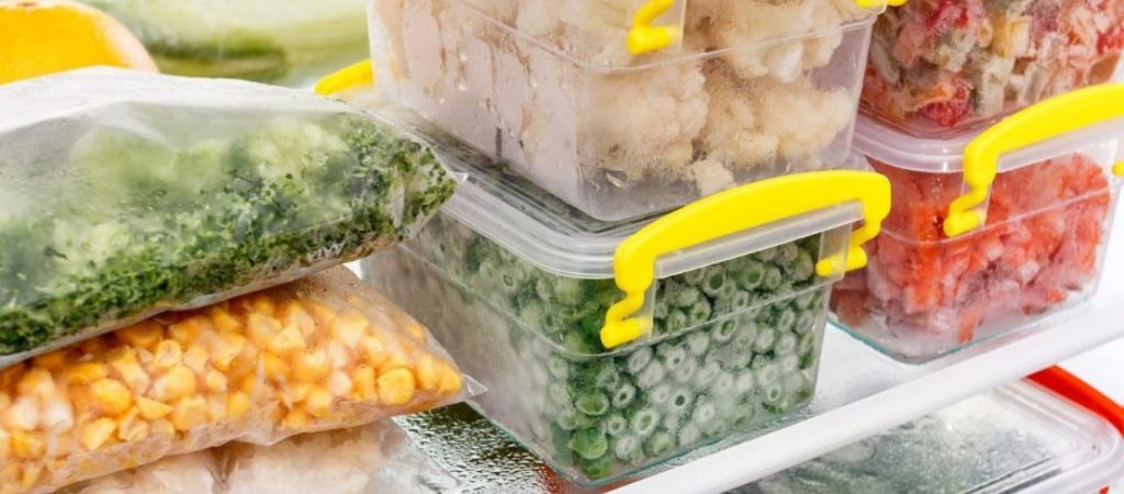 Φεύγετε διακοπές; – Δείτε γιατί πρέπει να βάλετε ένα κέρμα στην κατάψυξη