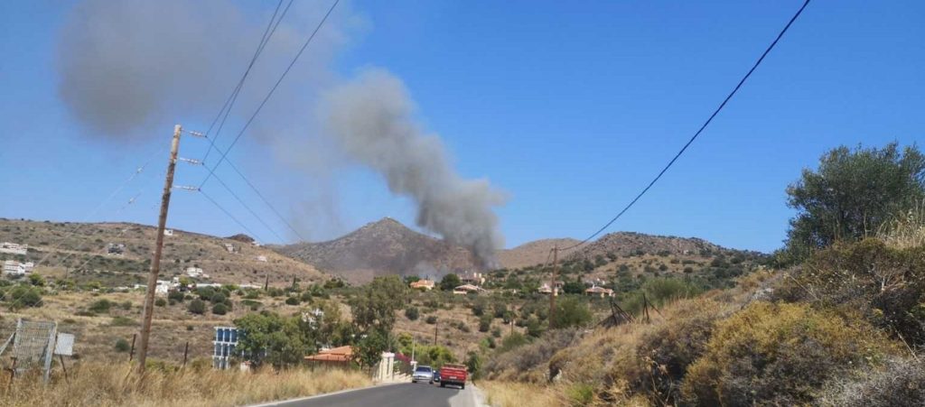 Σε ύφεση η φωτιά στην Αίγινα – Δεν υπάρχει ενεργό μέτωπο (φώτο-βίντεο)