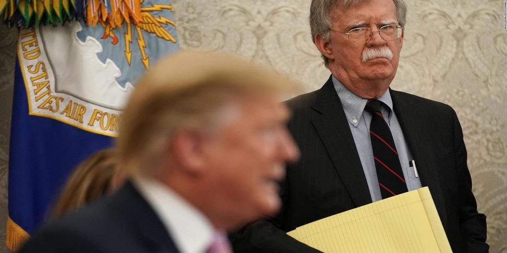 Τ.Μπόλτον: «Αν ξανά βγει ο Ν.Τραμπ μπορεί να βγάλει τις ΗΠΑ από το ΝΑΤΟ»