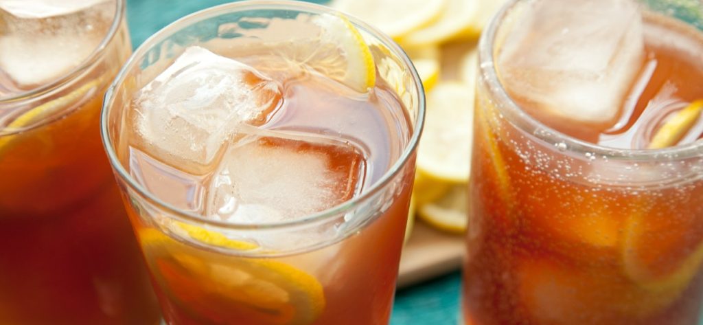 Παγωμένο τσάι: Αυτές είναι οι συνέπειες της καθημερινής κατανάλωσης του