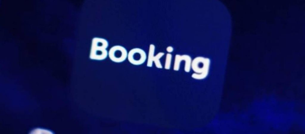 Συνεχίζονται οι απολύσεις λόγω κορωνοϊού – Η «Booking» διώχνει το 25% του προσωπικού της