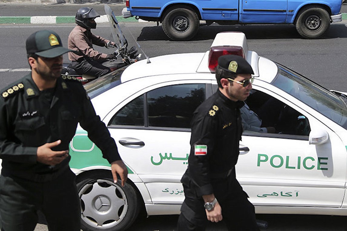 Η αστυνομία του Ιράν συνέλαβε 19 ανθρώπους που ύψωσαν λάβαρο των Ταλιμπάν