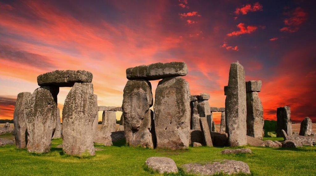 Βρετανοί επιστήμονες έλυσαν το μυστήριο του Στόουνχεντ (βίντεο)