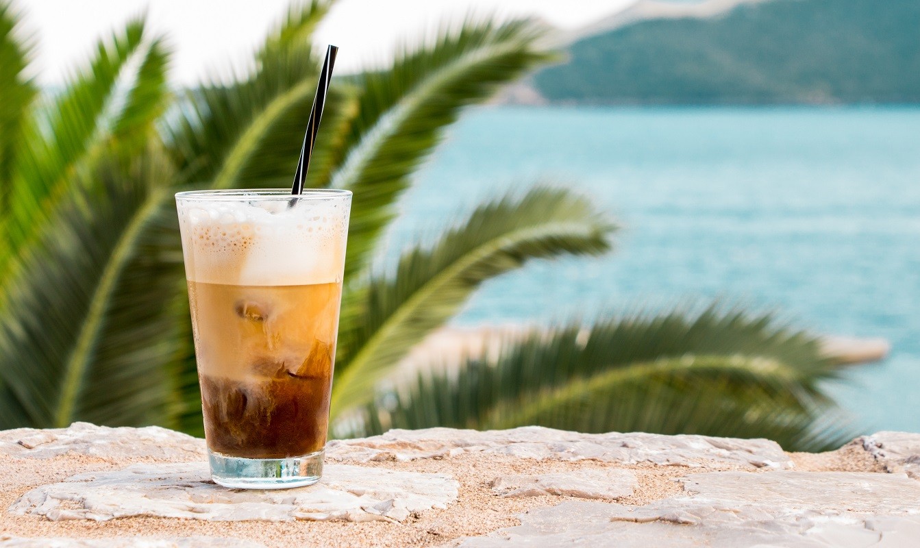 Τα άγνωστα οφέλη υγείας που έχει ο παγωμένος καφές