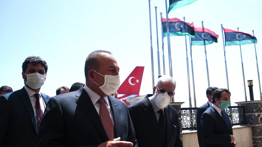 Ο Ν.Δένδιας στο Κάϊρο ο Μ.Τσαβούσογλου στην Τρίπολη