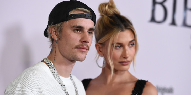 Ο Τζάστιν Μπίμπερ και η Χέιλι Μπάλντουιν βαπτίστηκαν με θρησκευτική τελετή (φωτό)