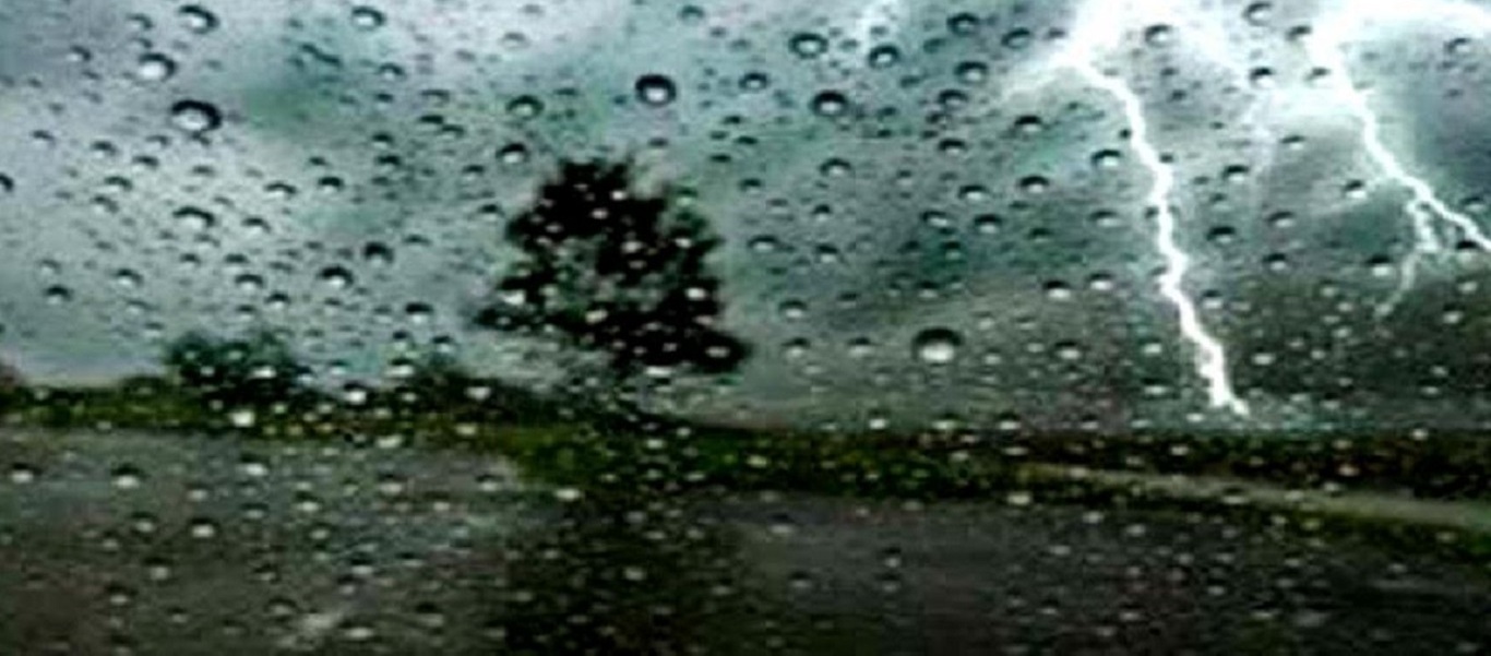 Καιρός: Η «Θάλεια» φέρνει και αύριο βροχές και καταιγίδες
