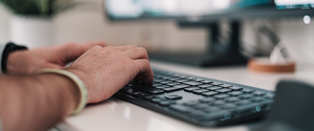 Έρευνα: Αύξηση της τηλεργασίας έως και 300% λόγω πανδημίας