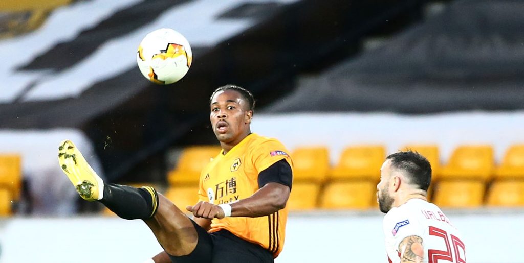 Γουλβς: Με αυτά τα «τρικ» κέρδισε τον Ολυμπιακό – Αλείφουν με baby oil τον Α.Τραορέ για να… γλιστράει (φώτο)