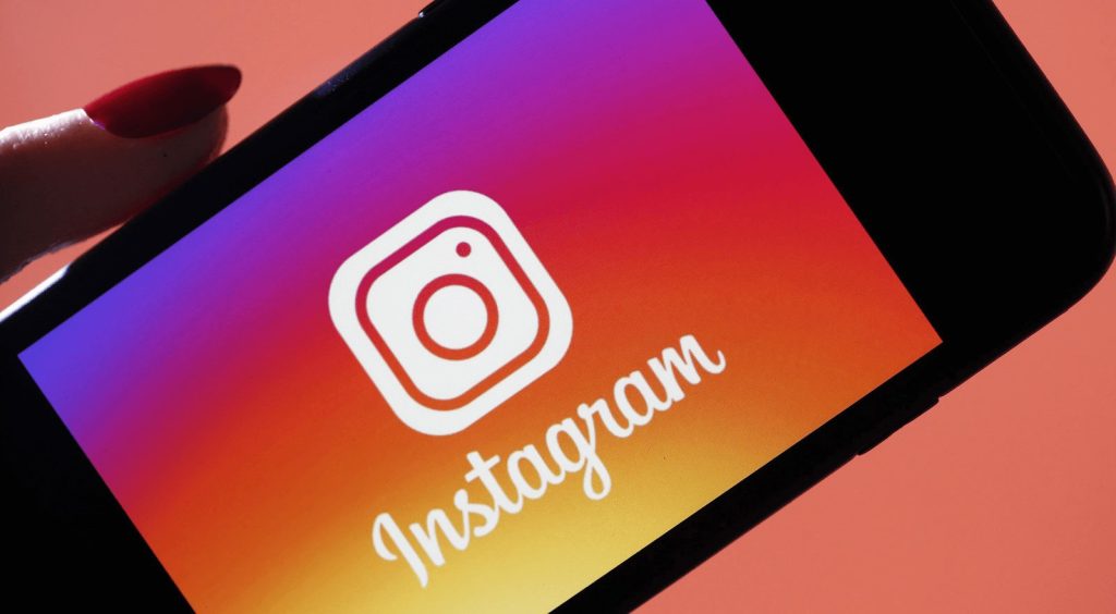 Instagram: Έτσι θα αποκτήσετε swipe up χωρίς να έχετε 10.000 followers