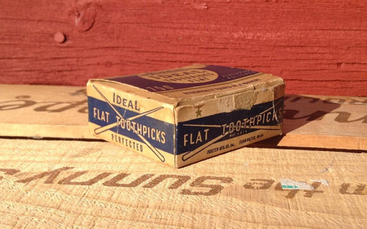 Η φοβερή ιστορία της οδοντογλυφίδας και πως έγινε ένα σύμβολο κοινωνικού στάτους