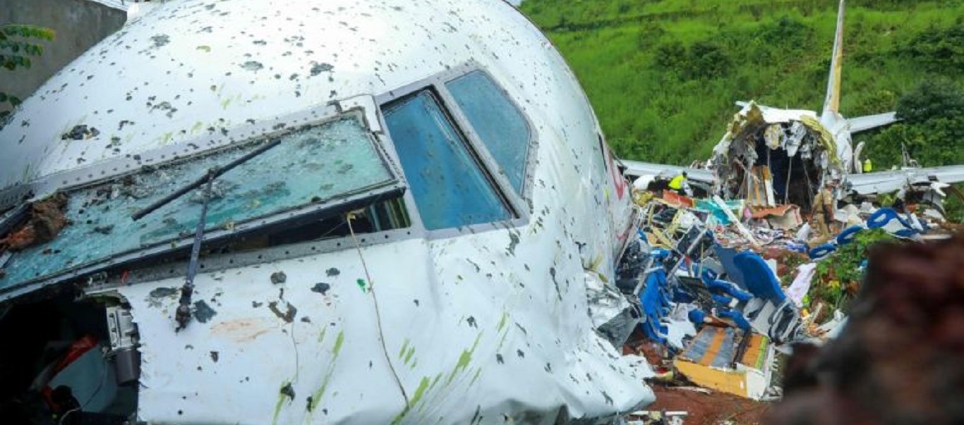 Τραγωδία στην Ινδία: Ανακτήθηκαν τα «μαύρα κουτιά» του μοιραίου αεροσκάφους (βίντεο)
