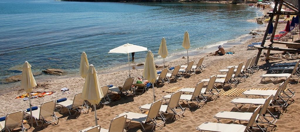 Κρήτη: Σπείρα «μακρυχέρηδων» έκλεβε λουόμενους στη Χερσόνησο