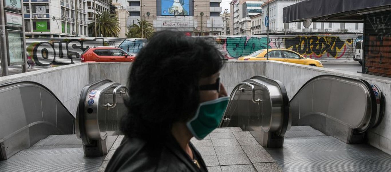 Αθήνα: Άδειο το κέντρο της πόλης – Οι “πληγές” του τουρισμού