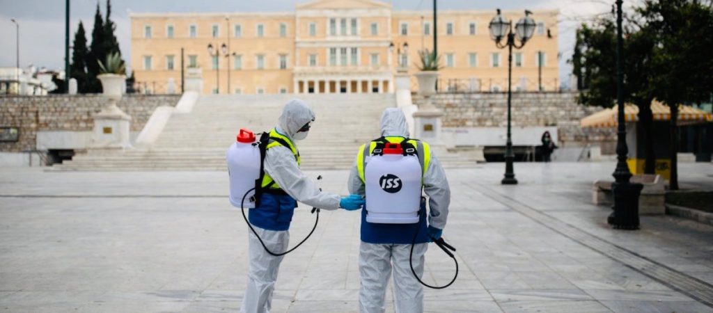 Η κυβέρνηση «κλειδώνει» πάλι τους Έλληνες: Δείτε τους νέους περιορισμούς που αποφασίζονται την Δευτέρα