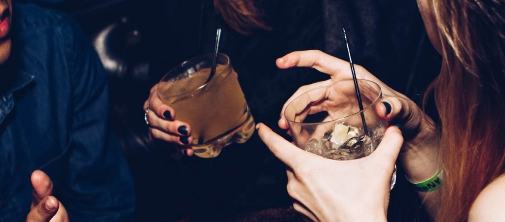 Κρήτη: Έκλεισαν άλλα τέσσερα μπαρ για παραβίαση των μέτρων κατά του κορωνοϊού