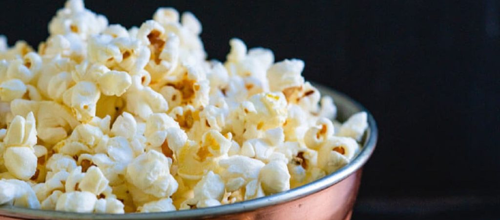 Πώς θα φτιάξεις ποπ κορν με ολόκληρο καλαμπόκι