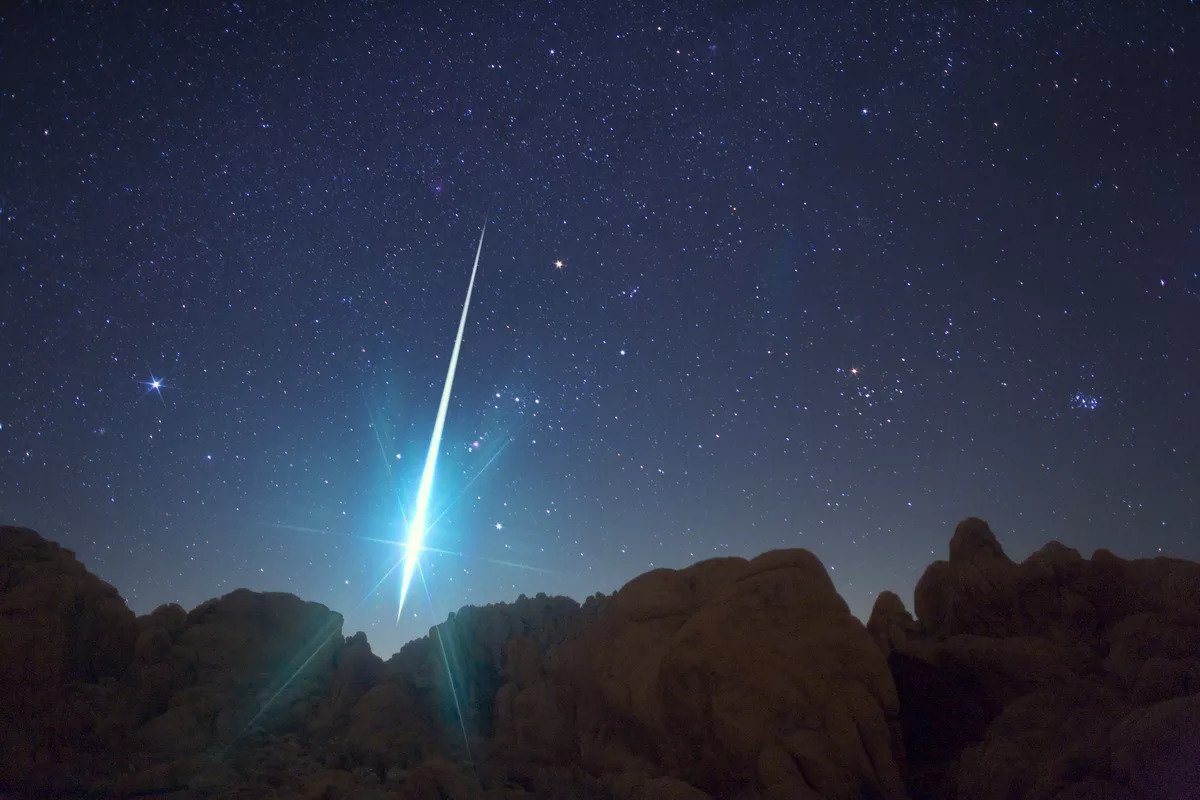 Μετεωρίτης φώτισε το νυκτερινό ουρανό στην Υεμένη