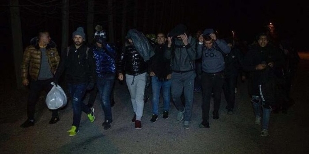 Τρόμος στον Έβρο: Δεκάδες λαθρομετανάστες επιτέθηκαν τη νύχτα σε νεαρούς κατοίκους της Αγριάνης