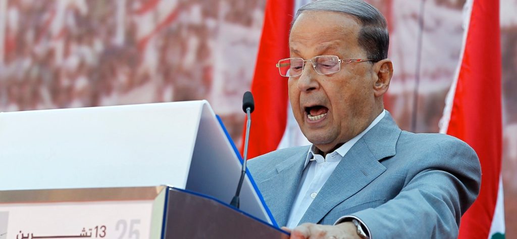Λίβανος: Έγινε αποδεκτή η παραίτηση της κυβέρνησης από τον πρόεδρο του κράτους