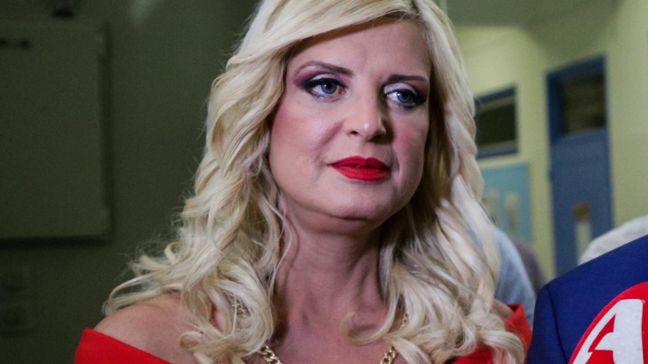 Μαρίνα Πατούλη: Ποζάρει με φόντο το ηλιοβασίλεμα φορώντας… μικροσκοπικό μαύρο μπικίνι (φώτο)