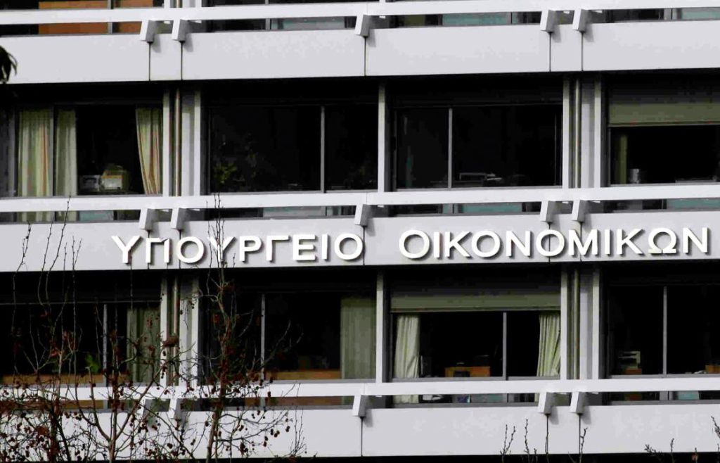 Την επέκταση των μέτρων στήριξης της οικονομίας εξετάζει η κυβέρνηση για να αντιμετωπίσει τις «ζημιές» του κορωνοϊού