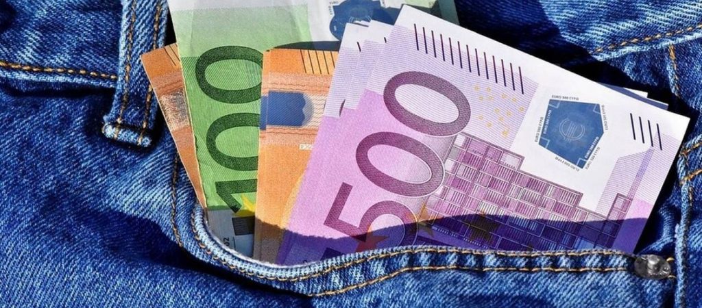 Η ανακοίνωση του e-ΕΦΚΑ για την πληρωμή Αδειοδωροσήμου Αυγούστου σε εργατοτεχνίτες οικοδόμους