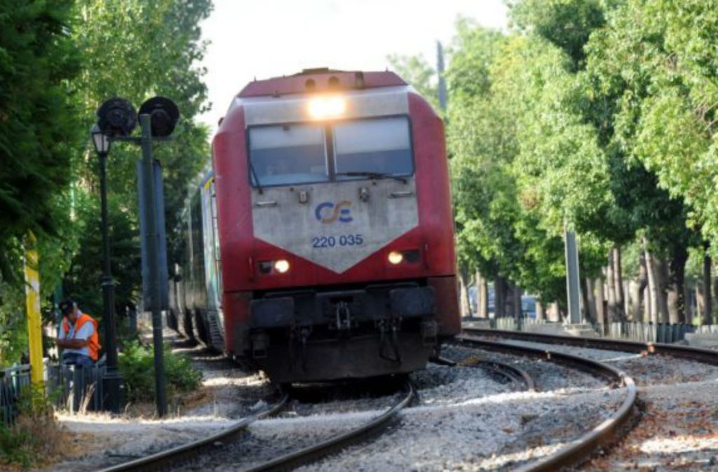 Τρένο παρέσυρε και σκότωσε άνθρωπο στον Δήμο Αχαρνών
