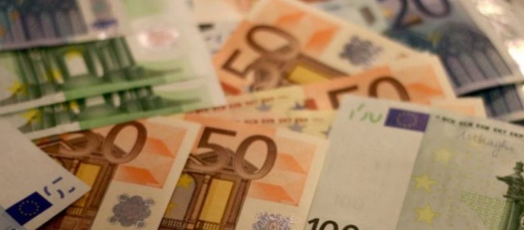 Αναστολή συμβάσεων: «Χάνεται» ο 13ος και 14ος μισθός για χιλιάδες εργαζομένους