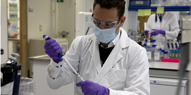 Αρνείται το ρωσικό εμβόλιο κατά του κορωνοϊού η Αυστρία – Προτιμούν… να πεθαίνουν