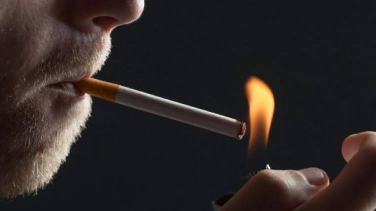 Δείτε γιατί πρέπει να «κόψετε» το τσιγάρο πριν από μια επέμβαση – Ποιοι οι κίνδυνοι