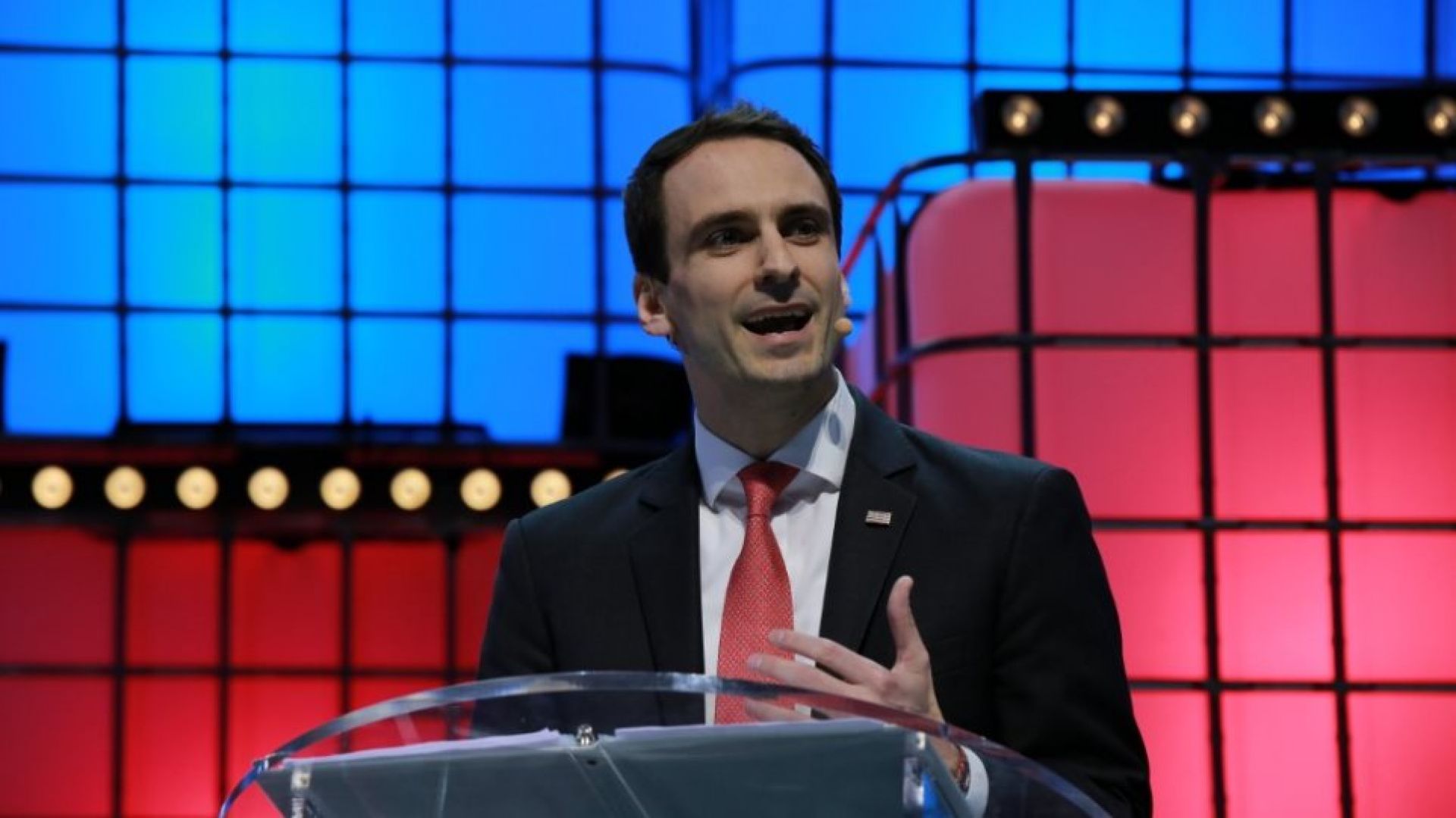 Από τη Χίο ο νέος υφυπουργός Άμυνας των ΗΠΑ – Συγχαρητήρια επιστολή από το Συμβούλιο της Κοινότητας Βολισσού