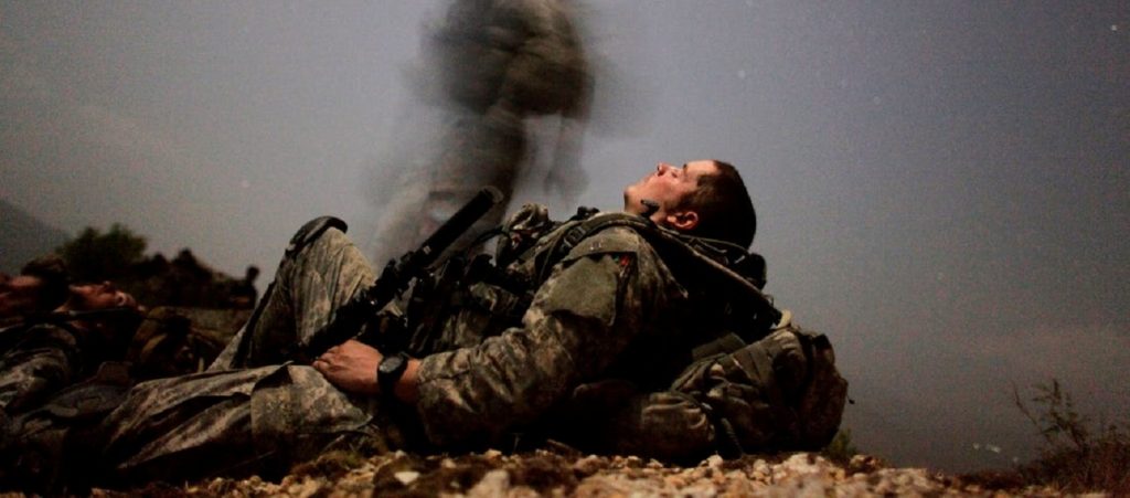 Έτσι θα «σώσετε» το κινητό σας από την υγρασία