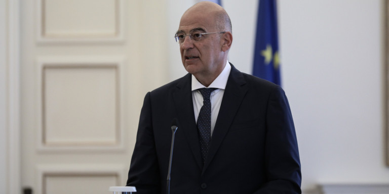 Συνεχίζει τα τηλεφωνήματα ο Ν.Δένδιας – Επικοινωνία με τον γερουσιαστή Μενέντεζ για την τουρκική παραβατικότητα