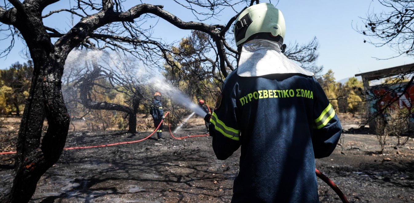 Αναζωπυρώθηκε η φωτιά στην περιοχή «Μουστάκο» στα Χανιά – Εκκενώνεται ο οικισμός στο Σέλινο (upd)