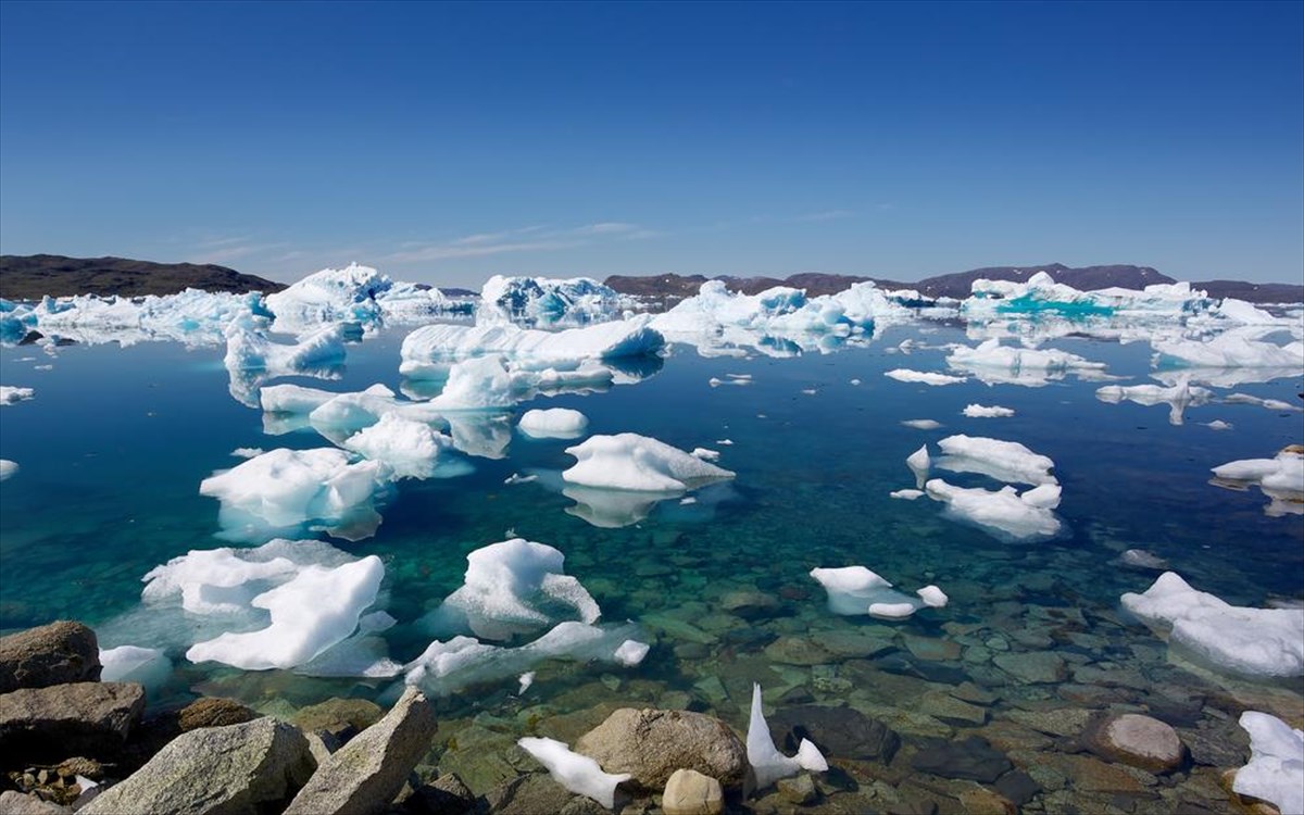 Έρευνα: Ο χρόνος μετρά αντίστροφα – Πότε θα λιώσουν πλήρως οι πάγοι από τον Αρκτικό Ωκεανό