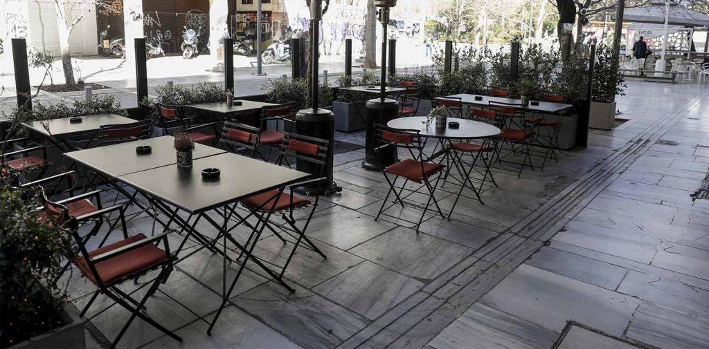 Αυτές είναι οι 16 περιοχές της Ελλάδας που θα κλείνουν οι χώροι εστίασης από τα μεσάνυχτα