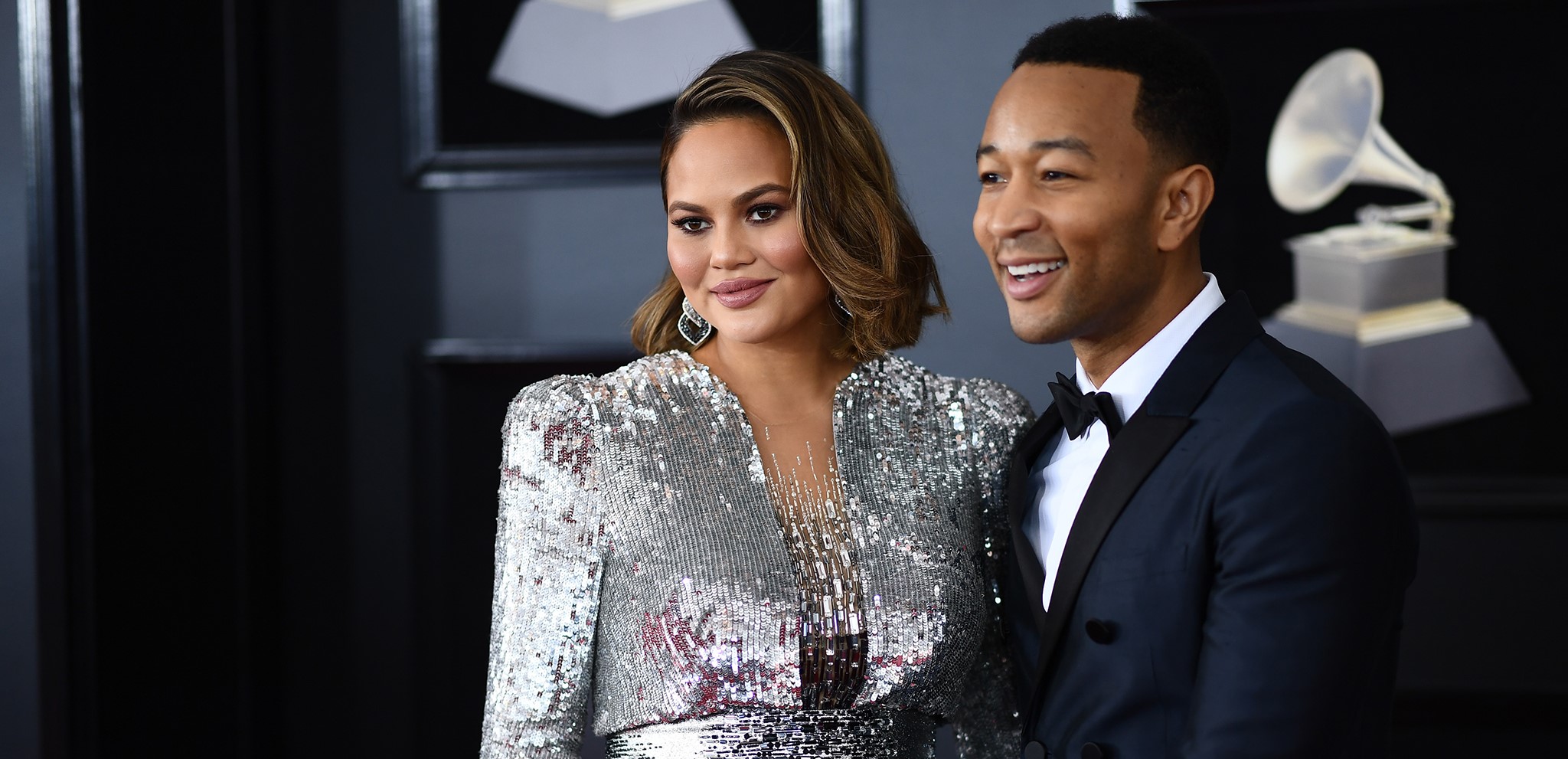 John Legend: Aποκάλυψε ότι περιμένει και 3ο παιδί με την Chrissy Teigen (βίντεο)