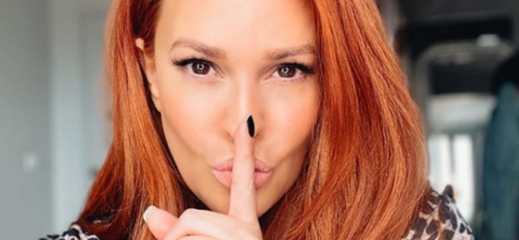 Η εντυπωσιακή φωτογραφία της Σίσσυς Χρηστίδου που αναδύεται μέσα από την θάλασσα (φώτο)